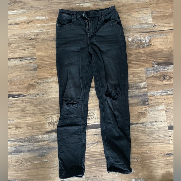 NWOT American eagle 0R distressed black mom jeans - Picture 1 of 2